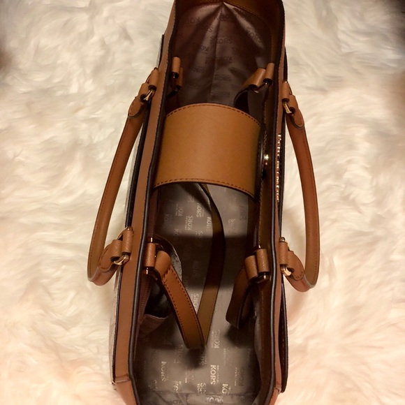 Michael Kors Emmy Large Double Handle Tote - Picture 3 of 3